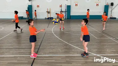 卡尔：我从小到大的偶像是梅西；国际比赛日期间还要参加补考