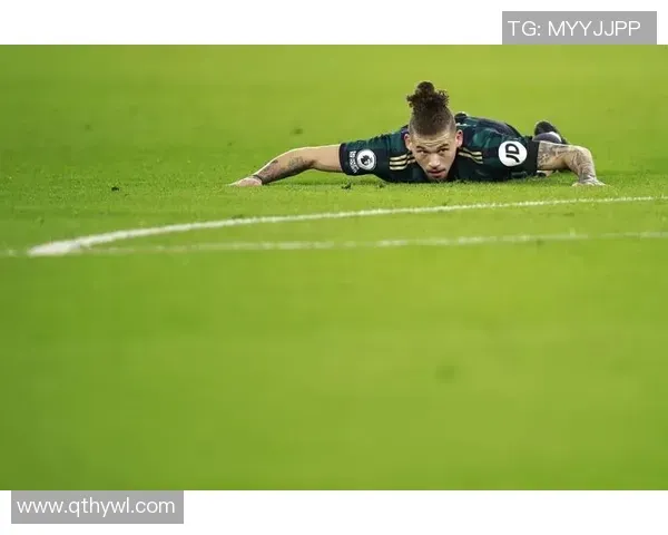 什么是德扑里的“非极化范围”？在锦标赛中通过宽范围下注获取薄价值。（解读德州扑克的非极化范围：锦标赛中以宽范围下注获取薄价值）